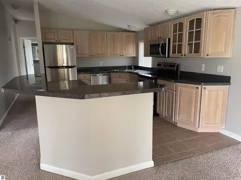 8160 Upton Dr, Shepherd, MI 48883 photo 9