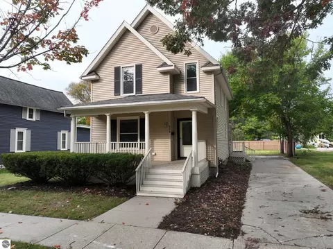408 S Kinney, Mount Pleasant, MI 48858