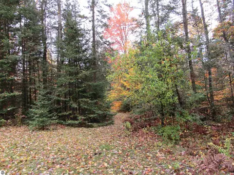 0 W Lake Circle Dr #LOT 211, Barton City, MI 48705