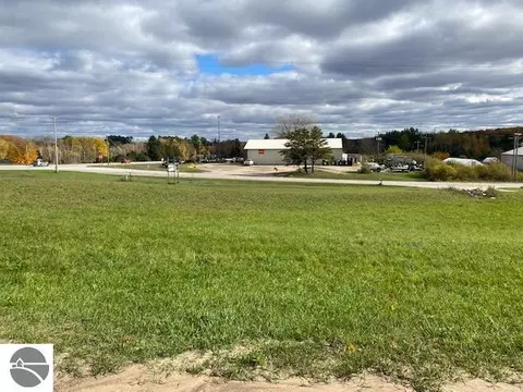 7960 M-72 E, Williamsburg, MI 49690 photo 32