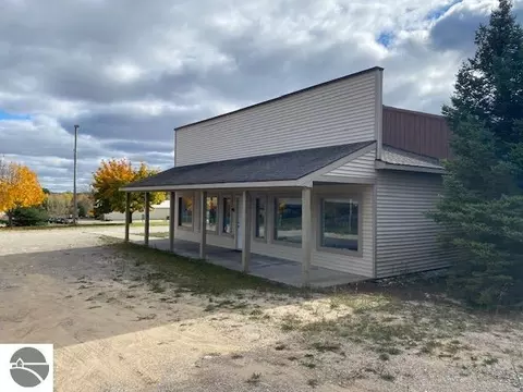 7960 M-72 E, Williamsburg, MI 49690 photo 36