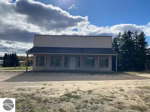 7960 M-72 E, Williamsburg, MI 49690 photo 2