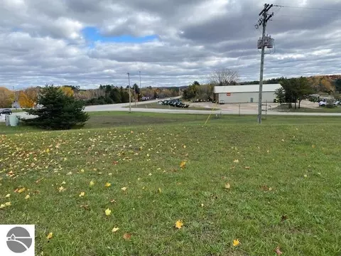 7960 M-72 E, Williamsburg, MI 49690 photo 26