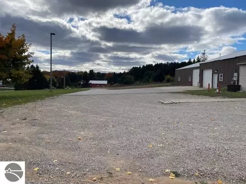 7960 M-72 E, Williamsburg, MI 49690 photo 28