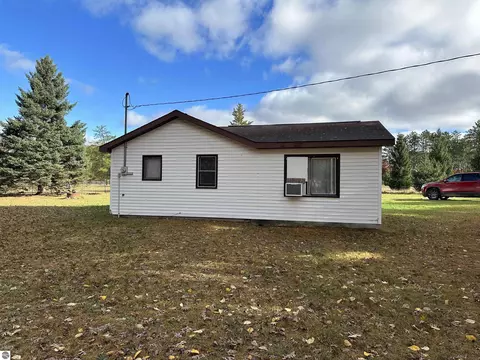 771 Robert Dr, Harrison, MI 48625 photo 34