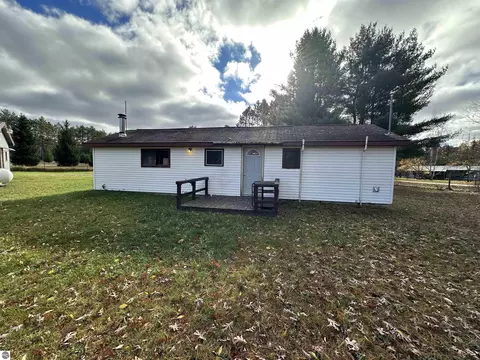 771 Robert Dr, Harrison, MI 48625 photo 31