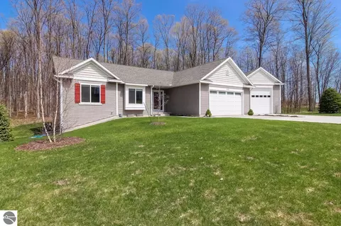 7578 E Meadows Dr, Cedar, MI 49621 photo 2
