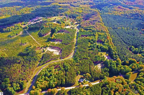 3189 Wildflower Ln #DOCKERY HILLS SUB   18, Kalkaska, MI 49690