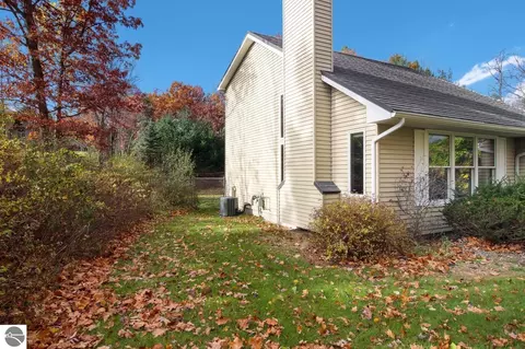 4655 Bartlett Rd, Williamsburg, MI 49690 photo 23