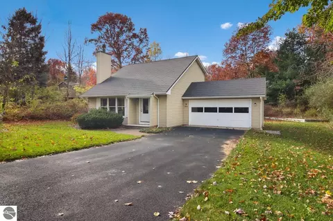 4655 Bartlett Rd, Williamsburg, MI 49690 photo 22