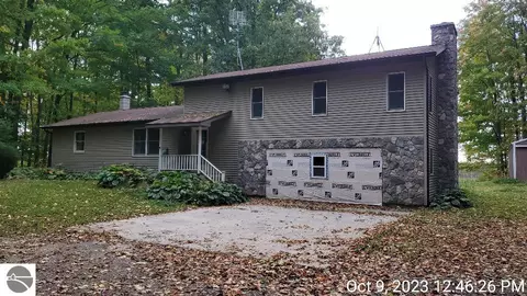 5075 Diebold Ranch Rd, West Branch, MI 48661