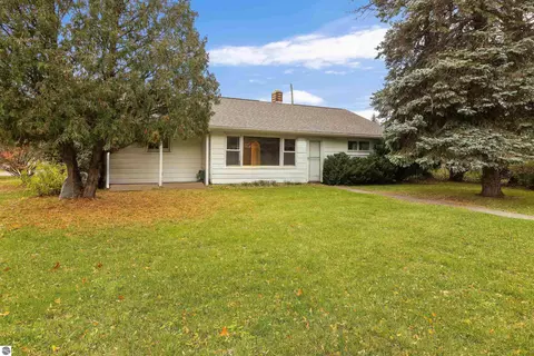 3901 Five Mile Rd, Traverse City, MI 49686