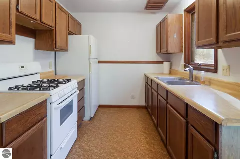 4339 Eagle Crest Dr, Williamsburg, MI 49690 photo 24