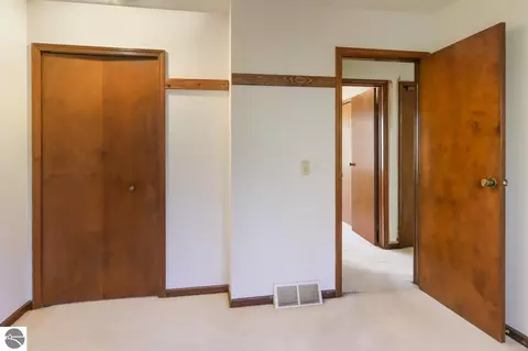 4339 Eagle Crest Dr, Williamsburg, MI 49690 photo 14