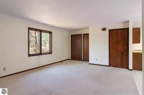 4339 Eagle Crest Dr, Williamsburg, MI 49690 photo 5