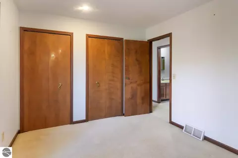 4339 Eagle Crest Dr, Williamsburg, MI 49690 photo 12