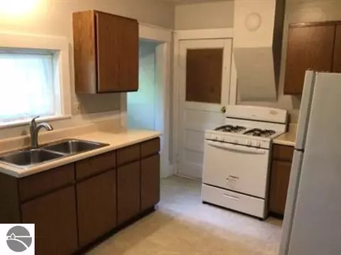 1310 E Broadway, Mount Pleasant, MI 48858 photo 5
