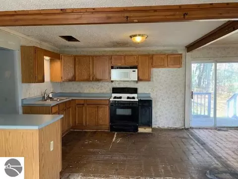 399 N Huron, Au Gres, MI 48703 photo 18