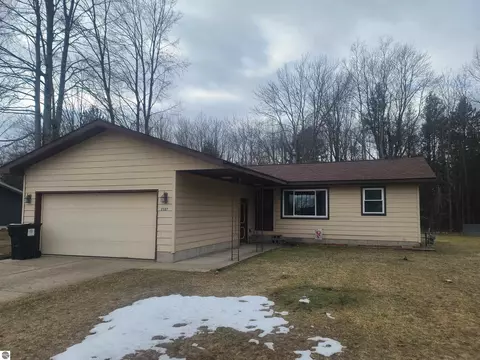 2327 NE Tamara Rd, Kalkaska, MI 49646