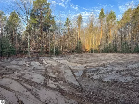 004 W Beeman Rd, Empire, MI 49630 photo 4