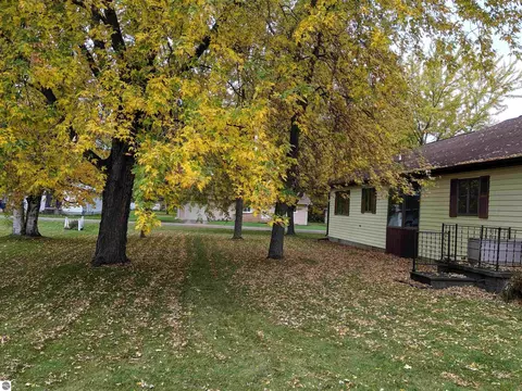 227 Cherry St, Au Gres, MI 48703 photo 9