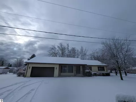 227 Cherry St, Au Gres, MI 48703 photo 2