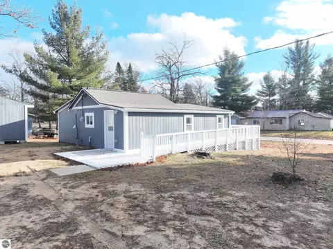 2762 Cathey St, Harrison, MI 48625 photo 25