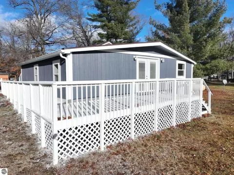 2762 Cathey St, Harrison, MI 48625 photo 26