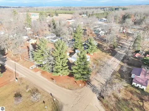 2762 Cathey St, Harrison, MI 48625 photo 35