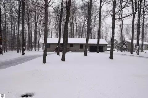 4801 S S Mnr, Cedar, MI 49621 photo 59