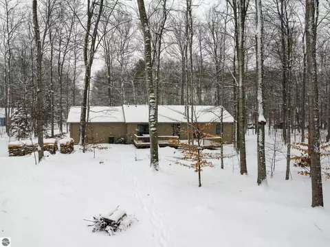 4801 S S Mnr, Cedar, MI 49621 photo 51