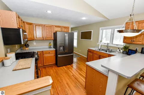4801 S S Mnr, Cedar, MI 49621 photo 17