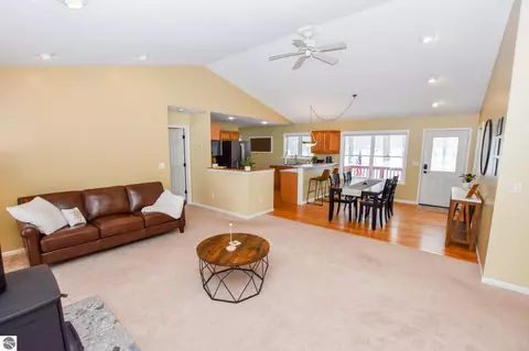 4801 S S Mnr, Cedar, MI 49621 photo 26