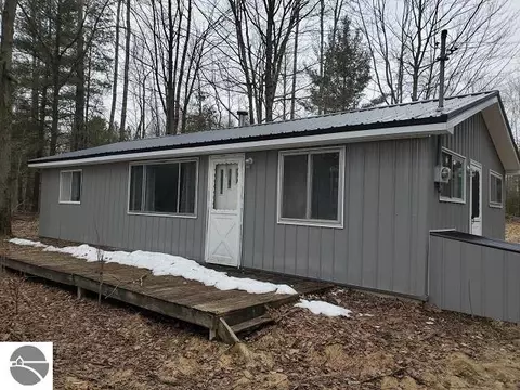 6098 Maple Rdg, Alger, MI 48610