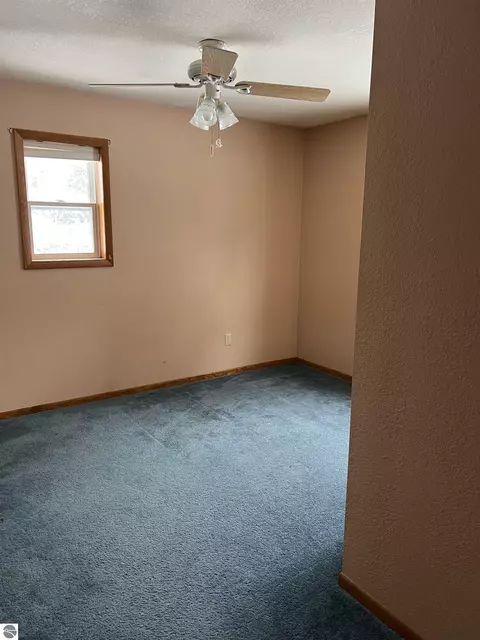 659 W Maple Rd, Farwell, MI 48622 photo 13
