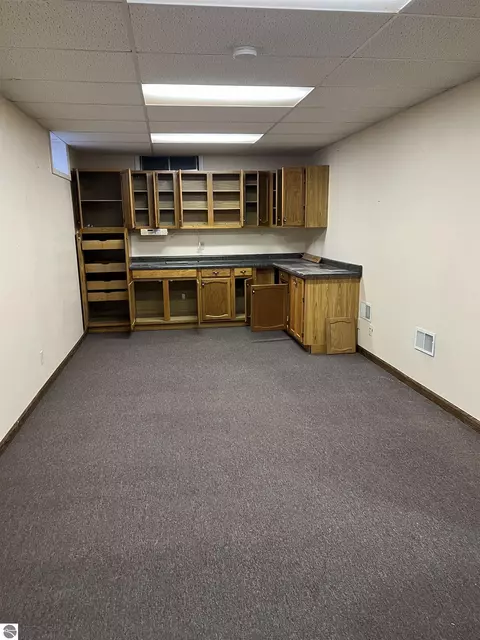 659 W Maple Rd, Farwell, MI 48622 photo 17