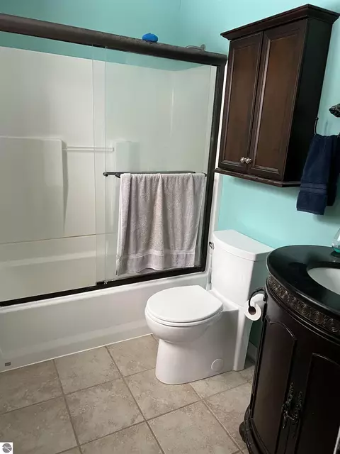 659 W Maple Rd, Farwell, MI 48622 photo 12