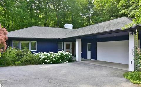 3434 N Country Club Dr, Traverse City, MI 49684