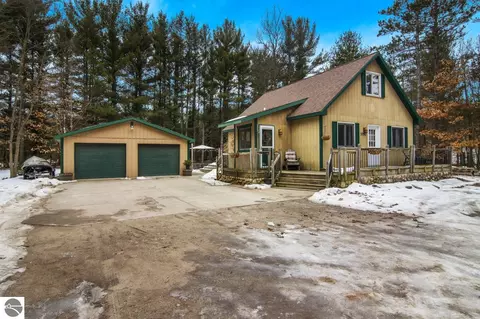 3792 Voice Rd, Kingsley, MI 49649