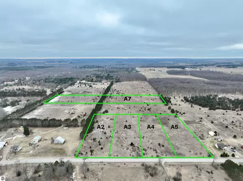 Schichtel Road, Kingsley, MI 49649