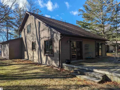Exterior - 5191 Huron Breeze Dr, Au Gres, MI 48703 photo 10 of 11