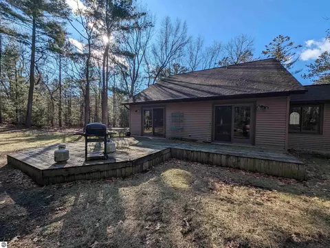 Exterior - 5191 Huron Breeze Dr, Au Gres, MI 48703 photo 5 of 11