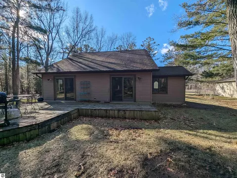 Exterior - 5191 Huron Breeze Dr, Au Gres, MI 48703 photo 4 of 11