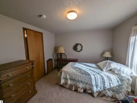 Bedroom - 5191 Huron Breeze Dr, Au Gres, MI 48703 photo 5 of 6
