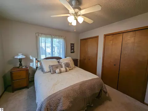 Bedroom - 5191 Huron Breeze Dr, Au Gres, MI 48703 photo 2 of 6