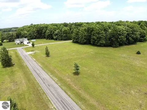 lot9 Pleasant Hill Dr, Cadillac, MI 49601