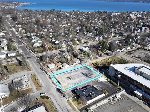 103 S Madison St, Traverse City, MI 49684