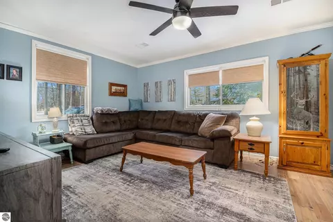 716 Isabella Rd, Harrison, MI 48625 photo 2