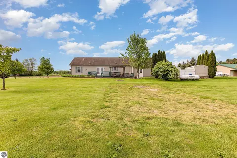 10975 E Madison Rd, Wheeler, MI 48662 photo 33