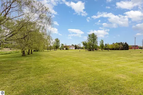 10975 E Madison Rd, Wheeler, MI 48662 photo 35